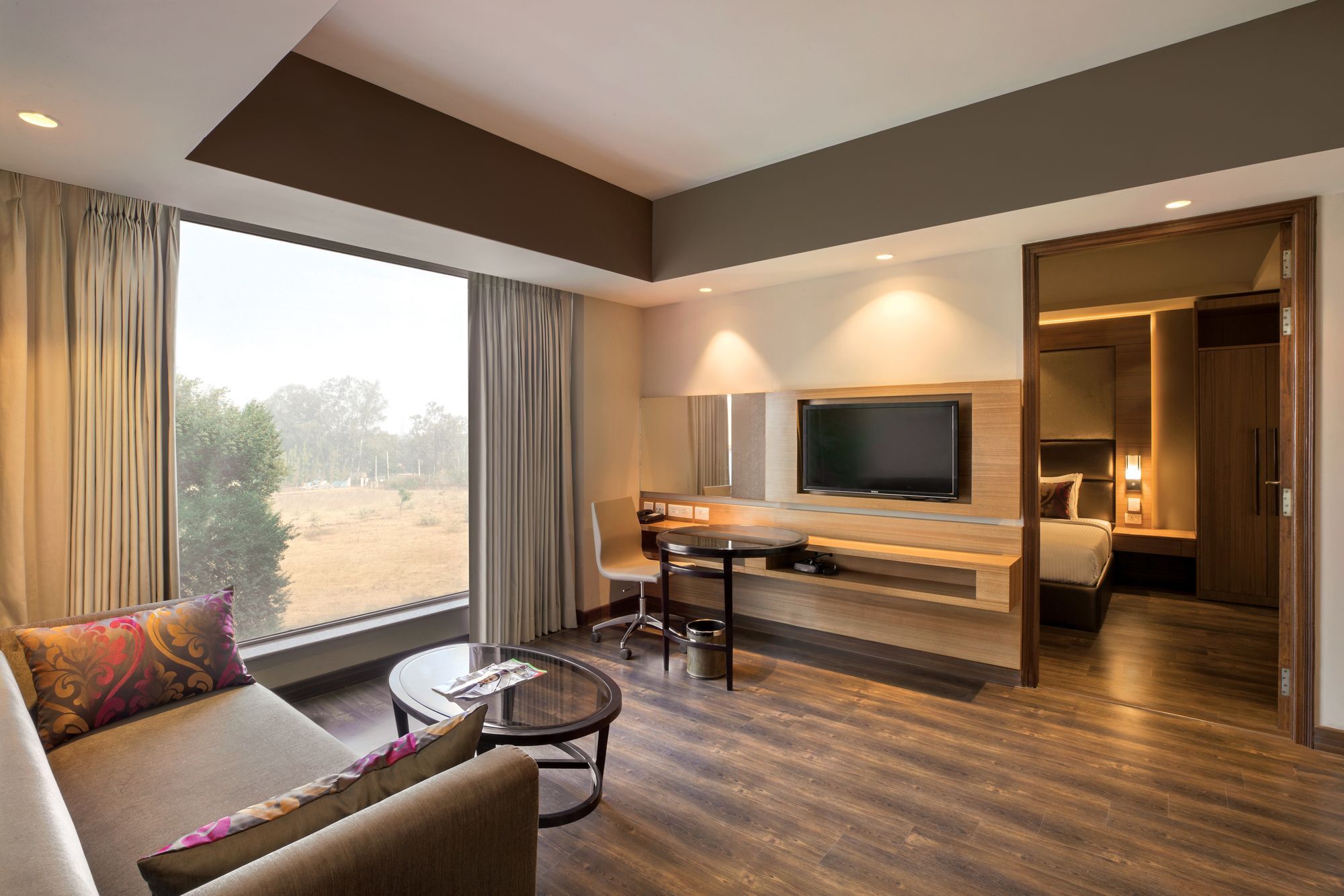 Lemon Tree Hotel Sohna Road Гургаон Экстерьер фото