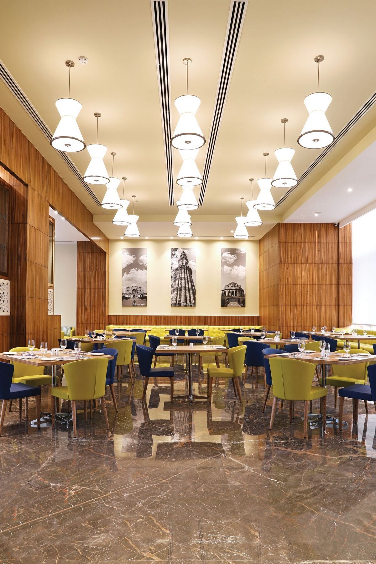 Lemon Tree Hotel Sohna Road Гургаон Экстерьер фото