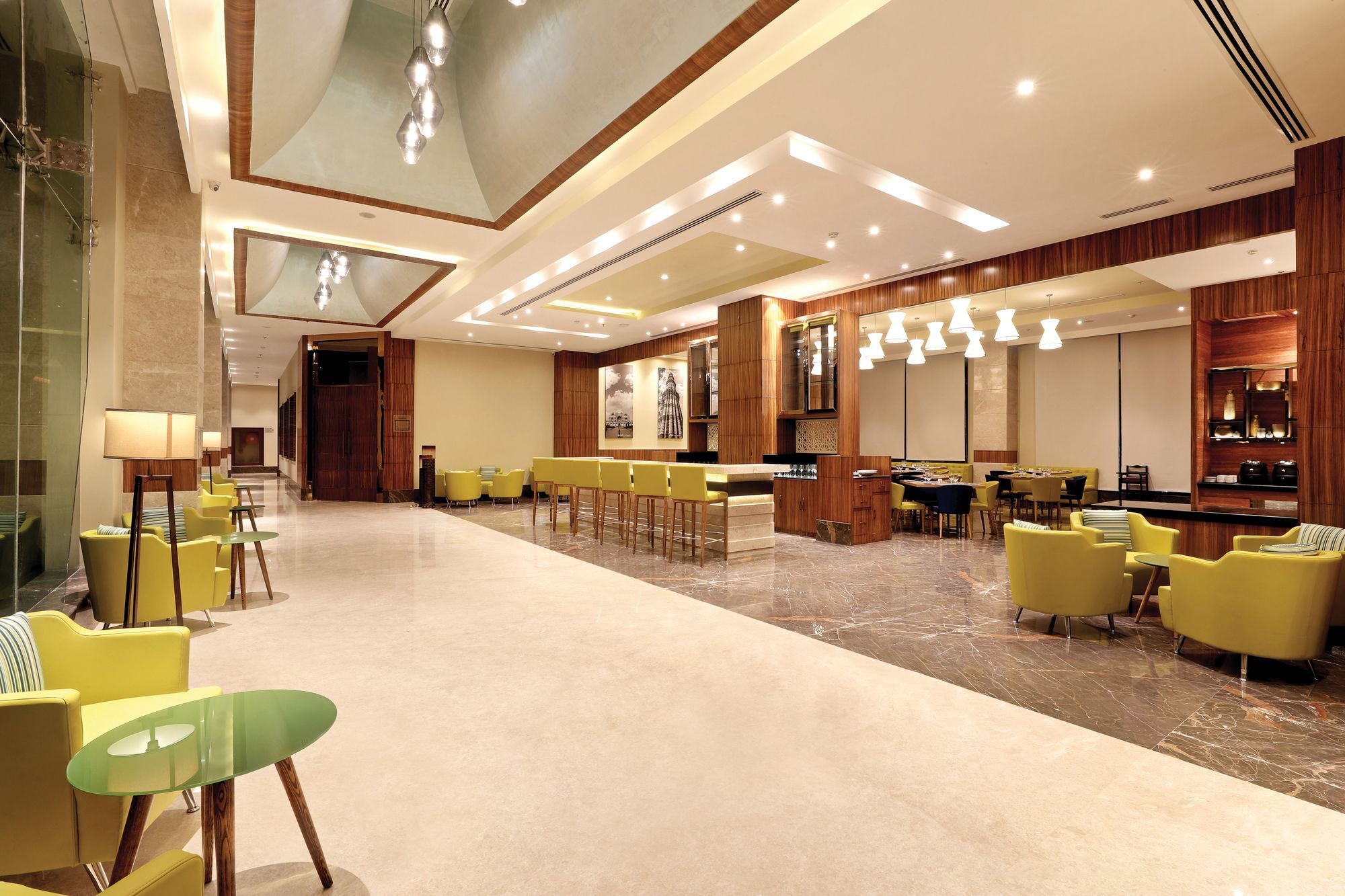 Lemon Tree Hotel Sohna Road Гургаон Экстерьер фото