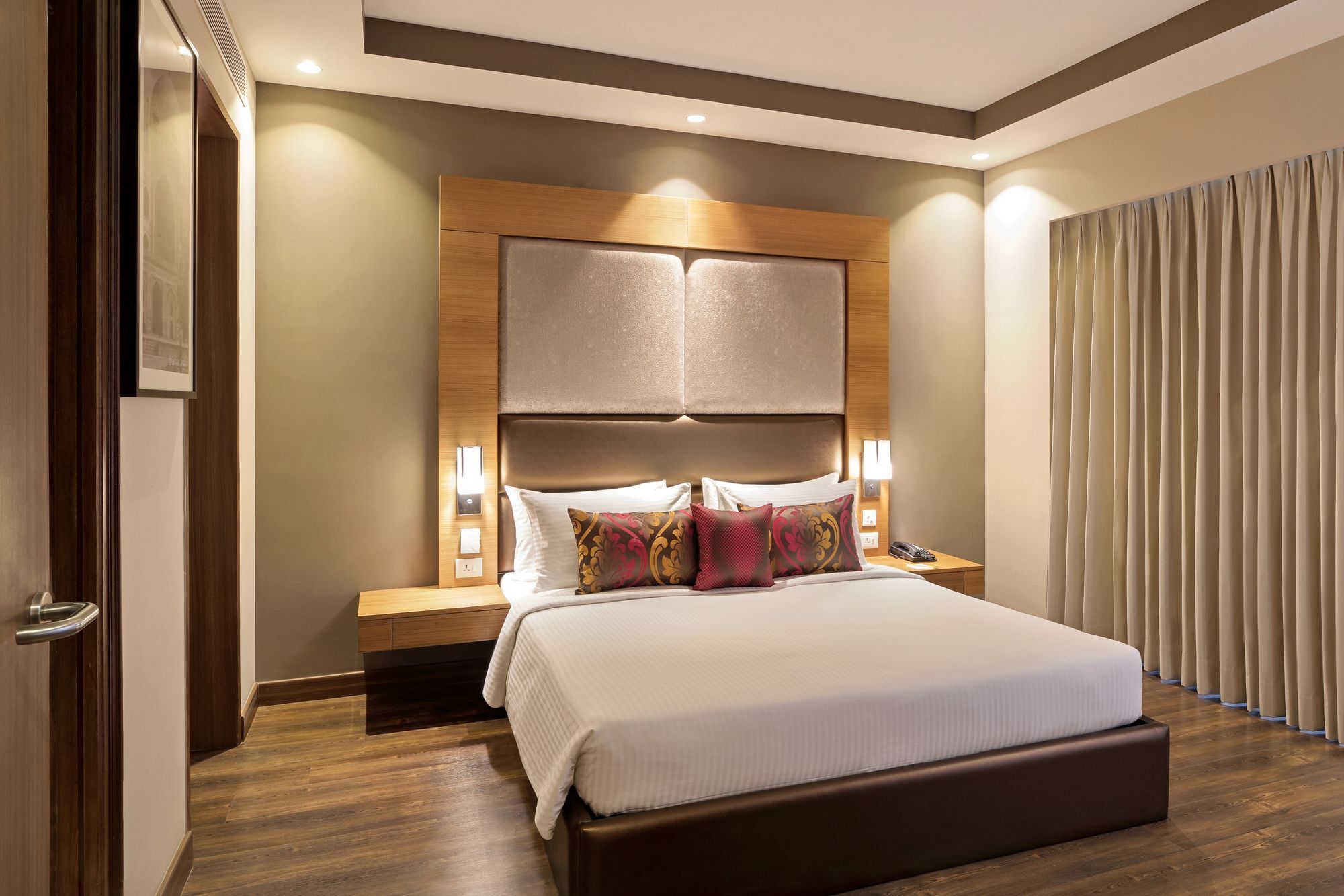 Lemon Tree Hotel Sohna Road Гургаон Экстерьер фото